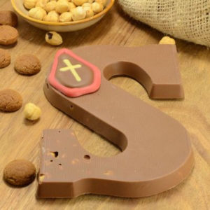 Chocoladeletter melk met hazelnoten 200 Gram